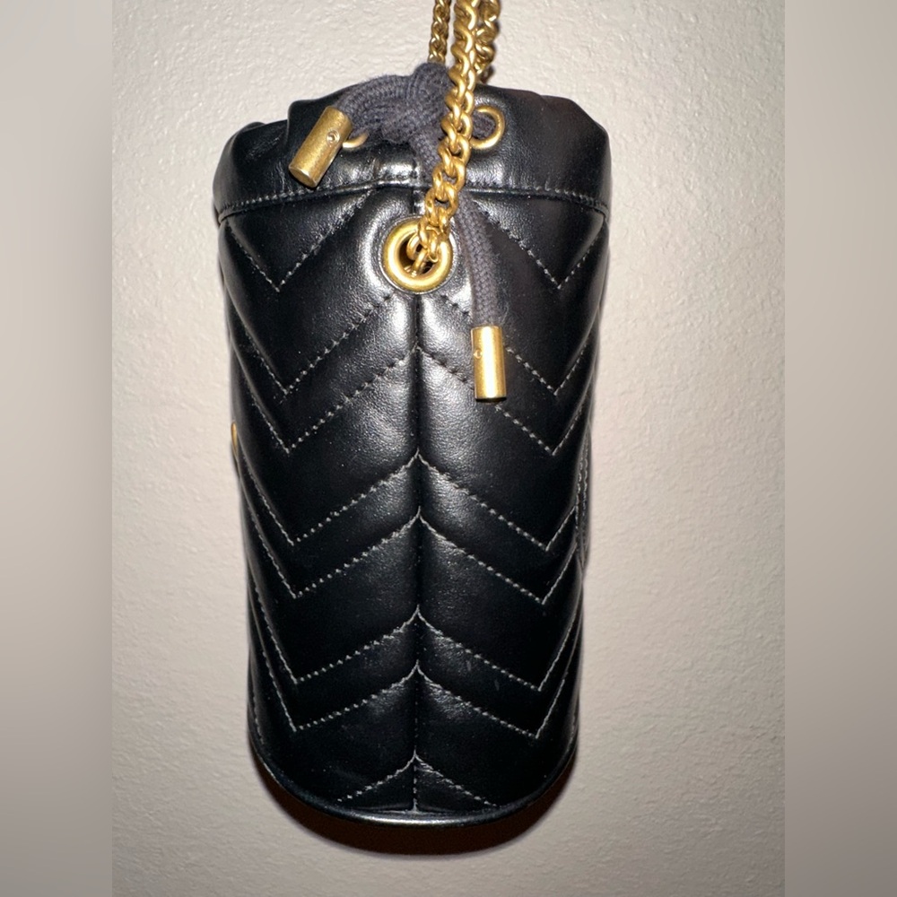 Gucci Marmont Bucket Bag - Picture 10 of 16